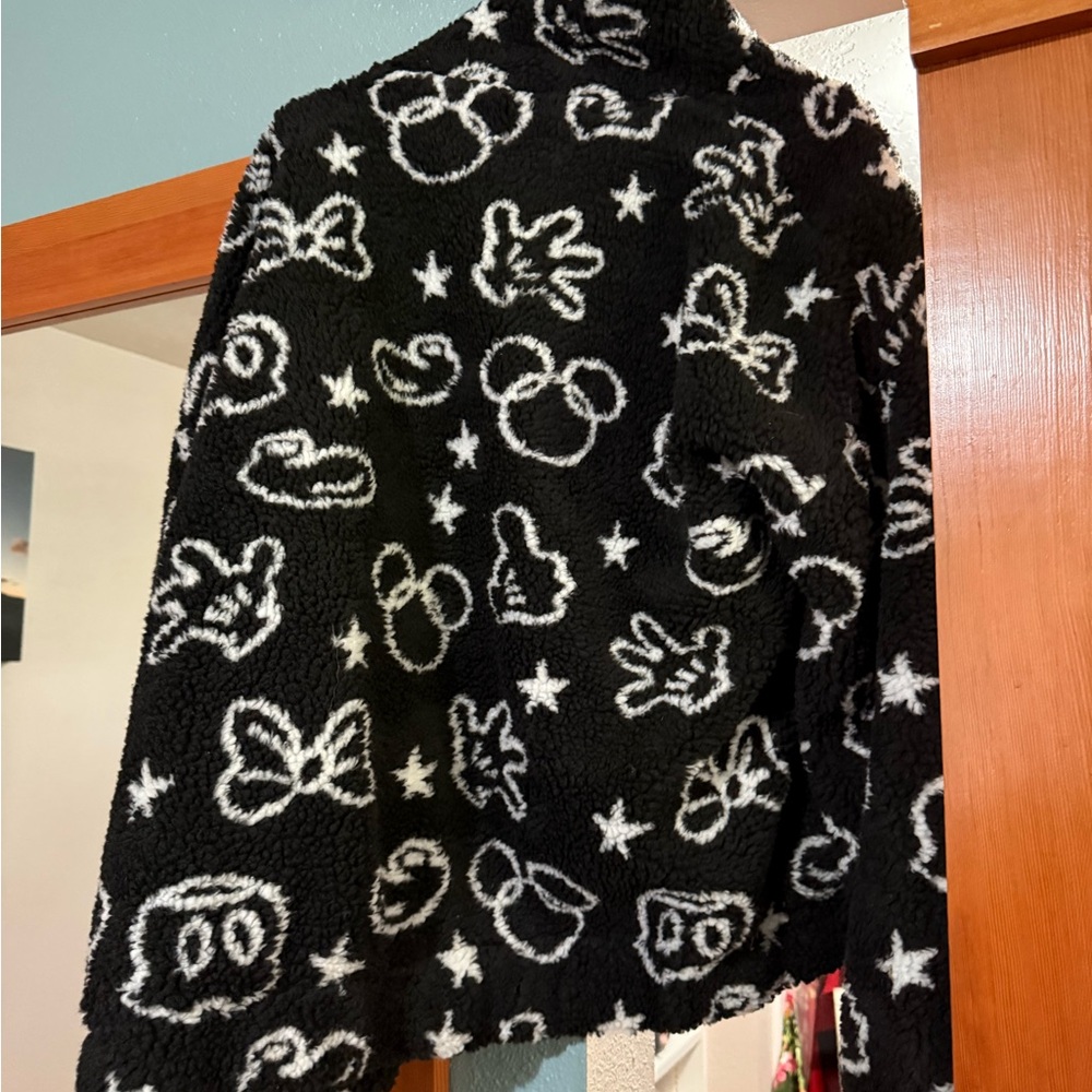 Disney inspired Cozy Black Sherpa Jacket with White Character Print - Picture 3 of 3